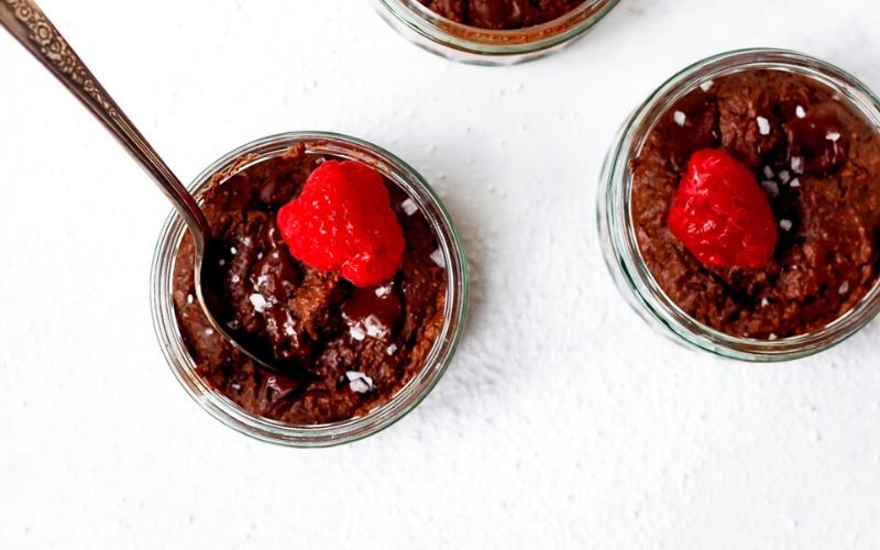 Paleo & Keto Chocolate Mug Cake Recipe with MCT Oil and Collagen – Hunter & Gather