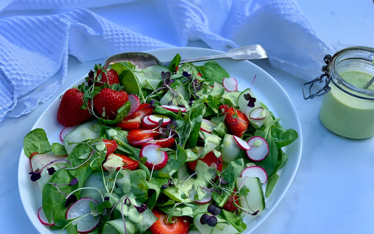 Spinach, Cucumber & Strawberry Salad, with a Creamy Collagen Dressing