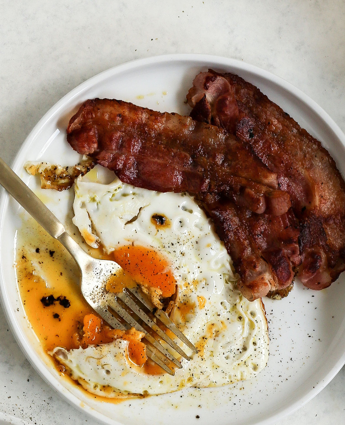 The Ultimate Keto, Paleo & Carnivore Bacon & Egg Breakfast Recipe