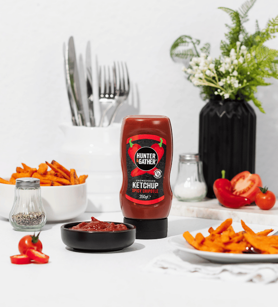 Unsweetened Spicy Chipotle Ketchup 350g Lifestyle Image with food